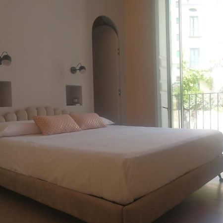 Luciani 33 Luxury Rooms Salerno Exterior photo