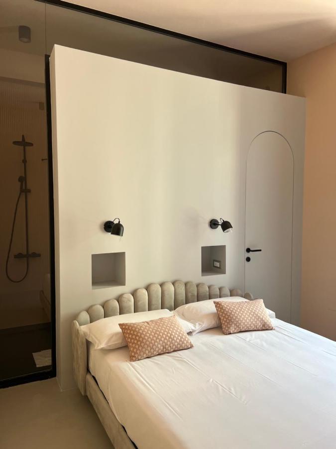 Luciani 33 Luxury Rooms Salerno Exterior photo